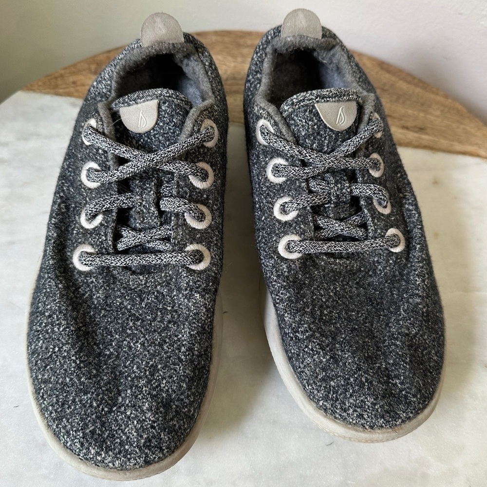 ALLBIRDS Wool Tree Runners Sneakers Lace
Up shoes Gray Woman's size 6